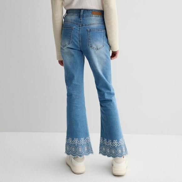 Girls Gogo Star Crochet Textured Denim Flare Pants Jeans Size 14 NWT - Picture 3 of 11